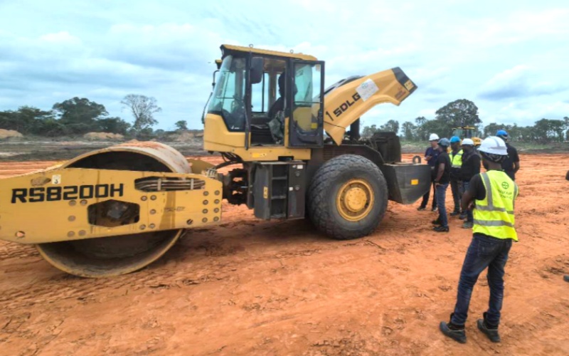 El equipo completo de Lingong impulsa la construcción de una mina en el sur de África