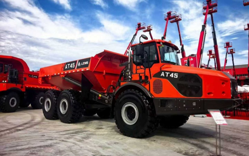 LGMG presenta su revolucionario camión articulado AT45