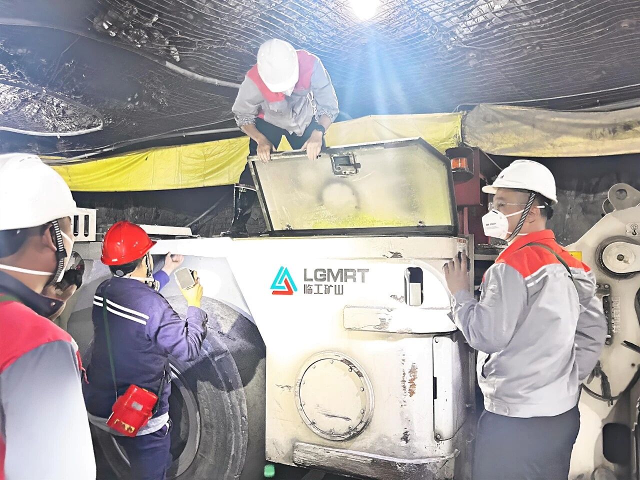 Hacia las minas del Centro-Sur, escuchando a los clientes