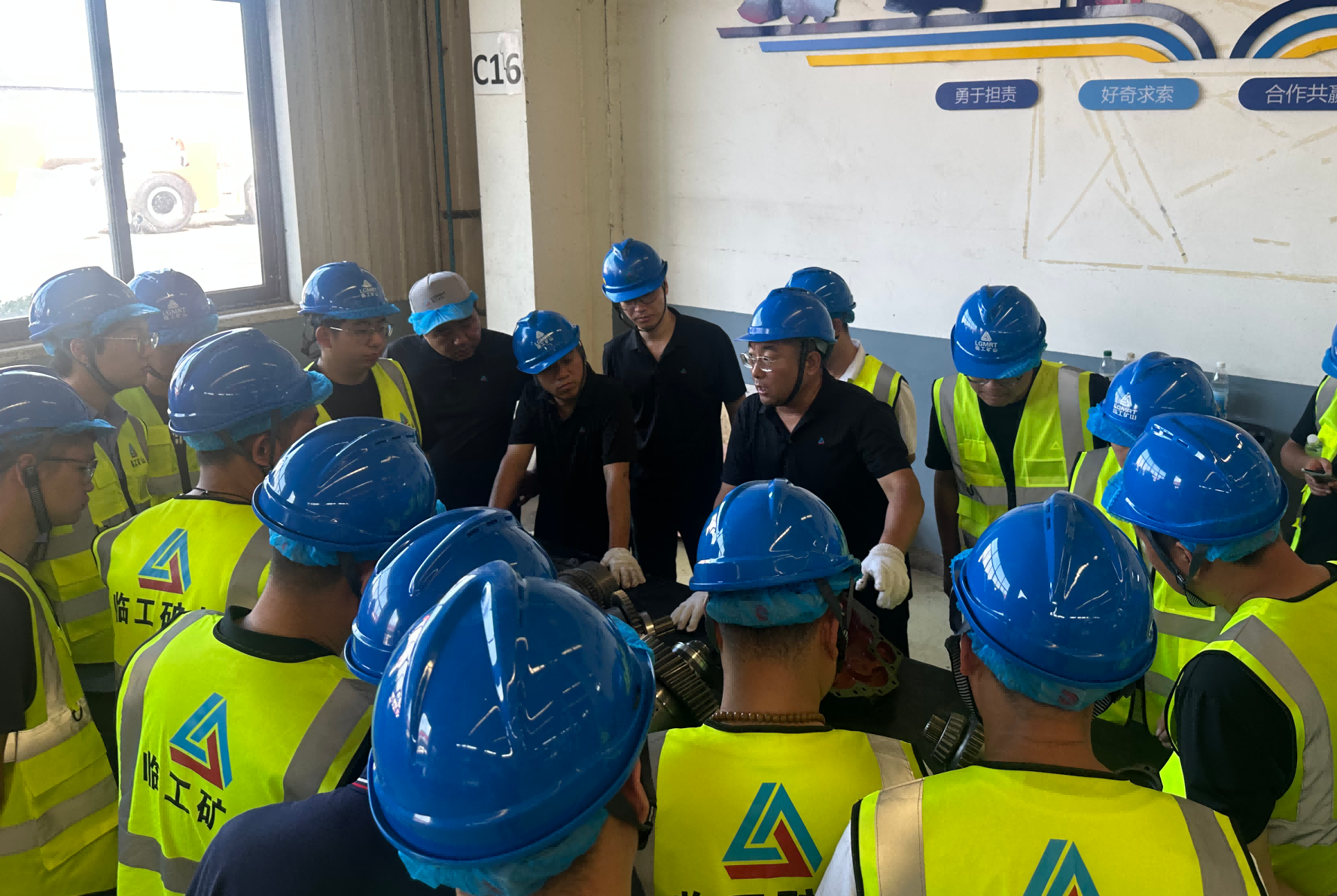 LGMG Mining concluye con éxito la 12.ª capacitación técnica de equipos subterráneos LGMG Mining concluye con éxito la 12.ª capacitación técnica de equipos subterráneos